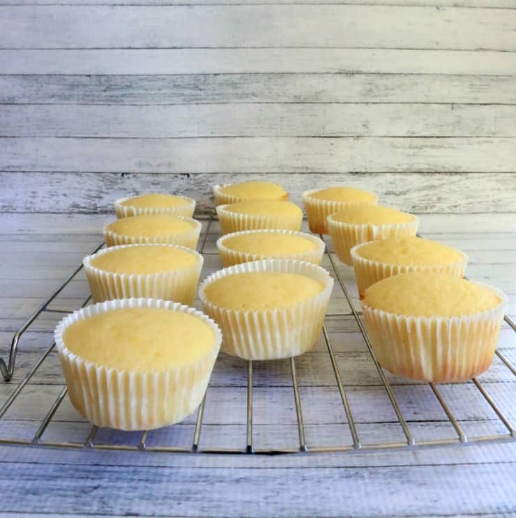 homemade lemon cupcakes