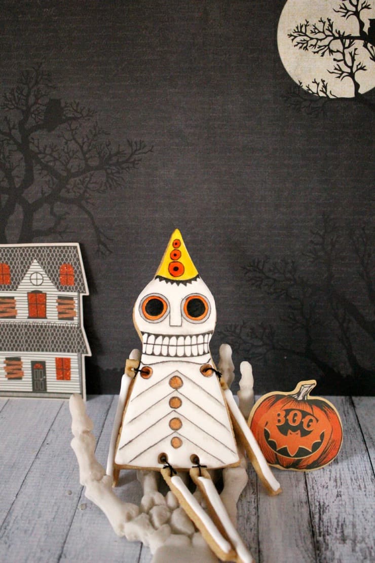 Halloween skeleton cookie
