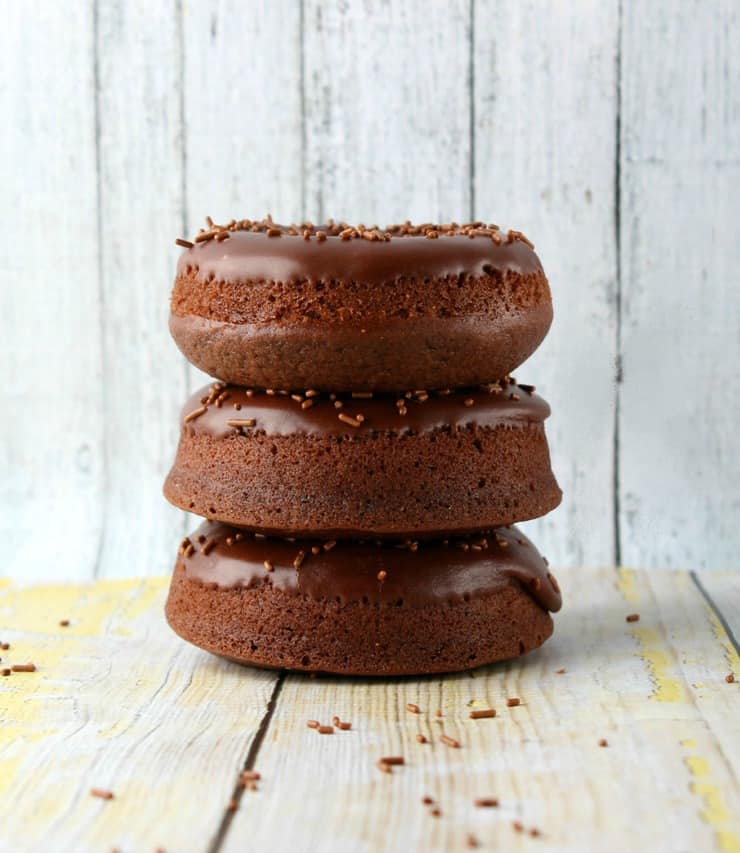 An easy recipe for triple chocolate doughnuts!